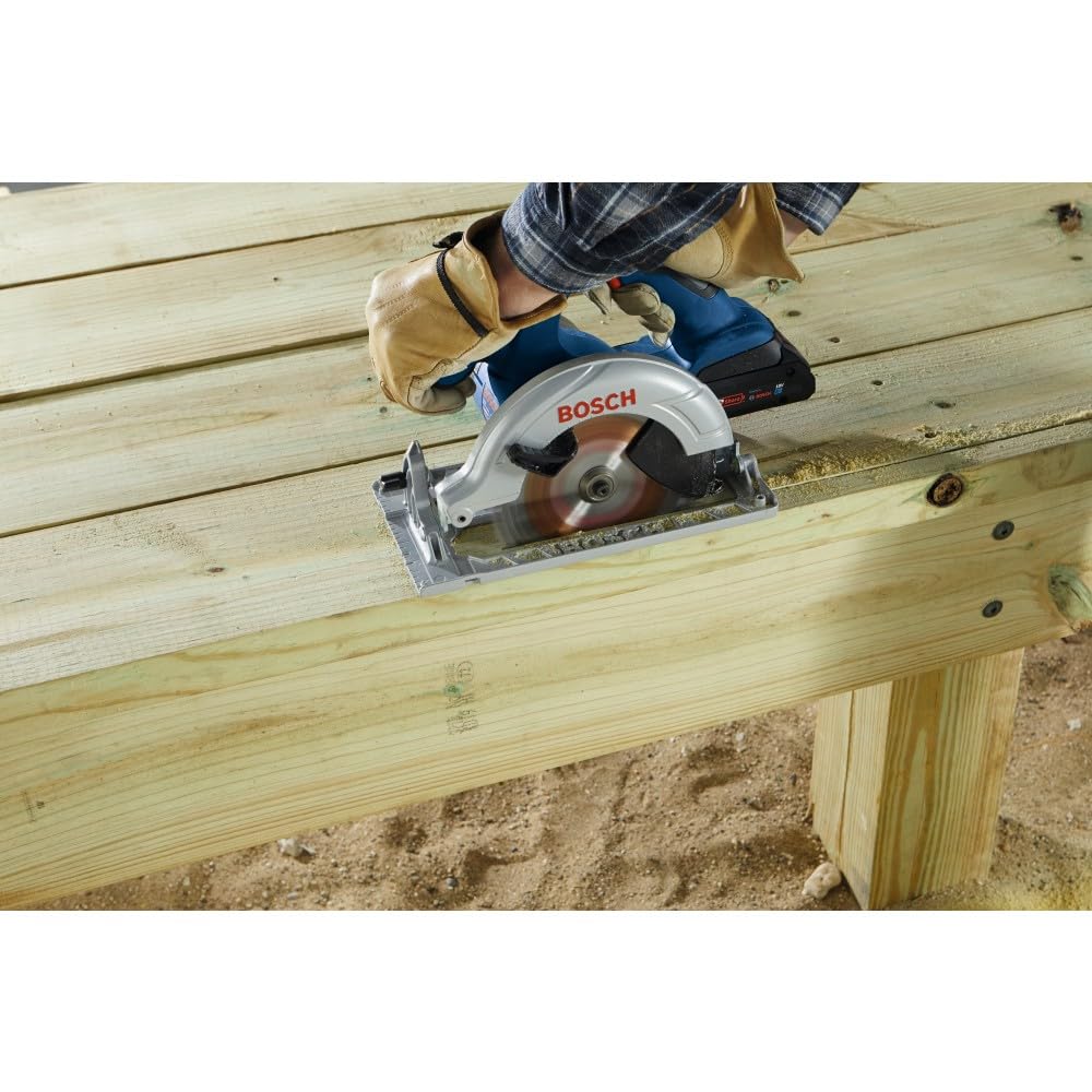 BOSCH GXL18V-497B23 18V 4-Tool Combo Kit